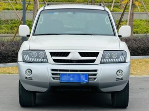 ไฟหน้า LED สำหรับรถยนต์มิตซูบิชิ ปาเจโร่ V73 พร้อมไฟเลี้ยวแบบไดนามิก DRL โปรเจคเตอร์เลนส์ สี 6000k สภาพใหม่ สำหรับรุ่น V75/V77 - Product Image 3