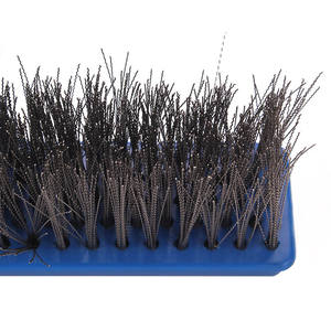 Brosse à algues robuste et écologique en fil d'acier inoxydable de 10 pouces, conçue pour les piscines en béton, les piscines bronze et les allées. - Product Image 3