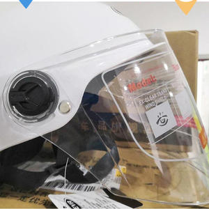 <span class=keywords><strong>Film</strong></span> de protection résistant aux rayures pour respirateur <span class=keywords><strong>à</strong></span> <span class=keywords><strong>gaz</strong></span> <span class=keywords><strong>masque</strong></span> complet protecteur d'écran de fenêtre peinture <span class=keywords><strong>masque</strong></span> de pulvérisation autocollant - Product Image 3