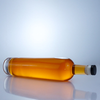 Botella de Vidrio Transparente Delgada y Alta de 750ml para Licores, Vodka, Whisky, Tequila, Brandy, con Base Pesada, Tapón de Corcho y Personalización de Calcomanía, Venta al por Mayor