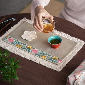 Tapete de Tela Rectangular Bordado a Mano con Diseño Floral para Mesa de Té - Product Image 3