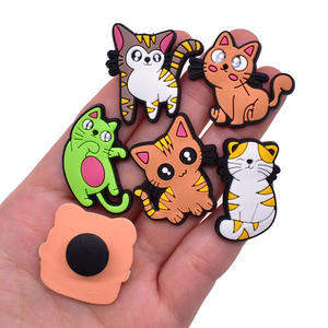 Breloques de chaussures en PVC souple personnalisées HY Wholesale, motifs de dessins animés, décorations supérieures en caoutchouc, cadeaux pour enfants, accessoires de chaussures pour <span class=keywords><strong>Crocs</strong></span> - Product Image 4