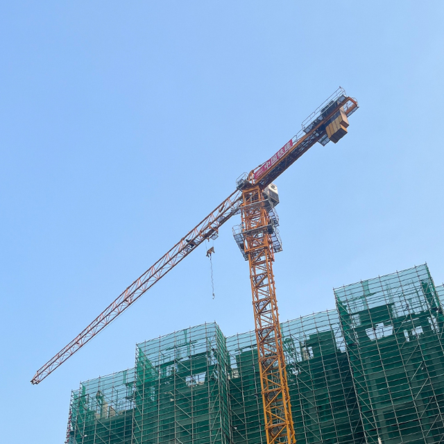 8T Luffing Jib Tower Crane Zoomlion QTZ100(6013) CE Certified Used Machinery for Turkiye Confined Site Construction Motor Gear