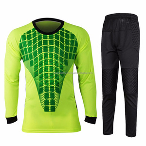 Professional Soccer Goalkeeper Uniform Set 100% Cotton Eco-Friendly Moisture-Wicking Customized Colors Logo Printing - Product Image 3