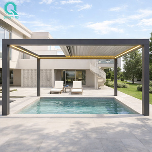 Pérgola de Aluminio QINGYING para Exteriores con Techo Retráctil - Product Image 1