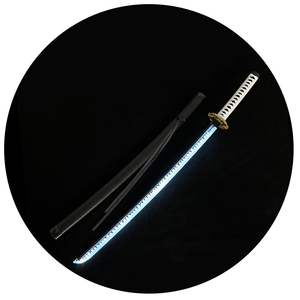 Venta al por mayor juegos de rol Anime <span class=keywords><strong>Yamato</strong></span> Espada y cuchillos accesorios iluminar USB juguete Katana espadas luminosas para <span class=keywords><strong>Cosplay</strong></span> jugando niños - Product Image 1