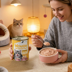 Alimento Húmedo para Gatos con Control de Bolas de Pelo 85G 375g 400g, Snacks Funcionales para Gatos con Hierba, Pollo y Salmón, Suministro de Fábrica OEM - Product Image 1
