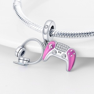 Breloque musicale en cuivre, perle émaillée, guitare, casque, note, microphone, bijoux pour bracelet, cadeau pour femme, amoureuse de la musique - Product Image 4