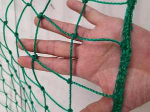 Filet de clôture sportive polyvalent et durable de qualité supérieure pour terrain de football et enclos de terrain de soccer avec gazon artificiel - Product Image 3