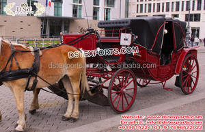 Chariot de Mariage Glamour pour Mariés, Chariot à Chevaux en Bois et Métal Léger, Personnalisable pour Cérémonie Nuptiale - Product Image 6