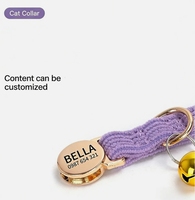 Collier personnalisé réglable en velours côtelé pour petit chat ou chien, avec boucle de sécurité détachable, clochette et plaque d'identification personnalisée avec numéro et nom.