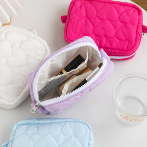 SENYU Bolsa de Maquillaje Acolchada Ligera y Portátil con Cierre para Mujer, Idea de Regalo Festiva, de Poliéster y Algodón, con Diseño de Corazón, Elegante y Cosmética - Product Image 5