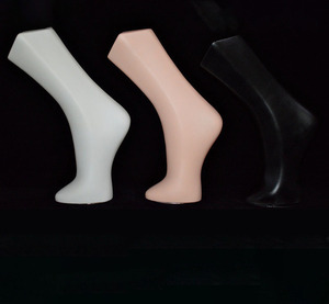 <span class=keywords><strong>Mannequin</strong></span> de <span class=keywords><strong>pied</strong></span> pour <span class=keywords><strong>homme</strong></span> en gros, présentoir à chaussures noir/blanc, <span class=keywords><strong>mannequin</strong></span> de <span class=keywords><strong>pied</strong></span> en plastique magnétique pour chaussettes - Product Image 1