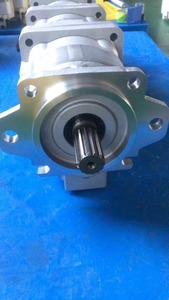 Venta caliente nueva bomba de engranajes hidráulica 705-56-34180 para montaje de maquinaria de construcción Komatsu con el mejor precio - Product Image 3