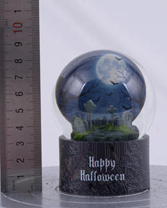 Esfera de Agua Decorativa de Resina de 65 mm para Halloween, Hecha a Mano, Pintada a Mano, Escultura de Cementerio, Bola de Cristal de Carnaval, Diseño Personalizado - Product Image 1