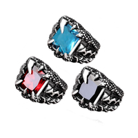 Bague unique pour homme en acier inoxydable avec incrustation de zircon bleu en forme de griffe de dragon, design de mode exquis pour les cadeaux de mariage et de fête