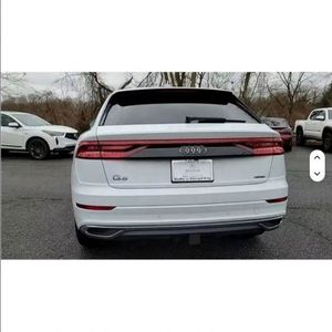 <span class=keywords><strong>Audi</strong></span> <span class=keywords><strong>Q8</strong></span> 55 Prestige <span class=keywords><strong>SUV</strong></span> USATA in Ottime Condizioni - Product Image 4