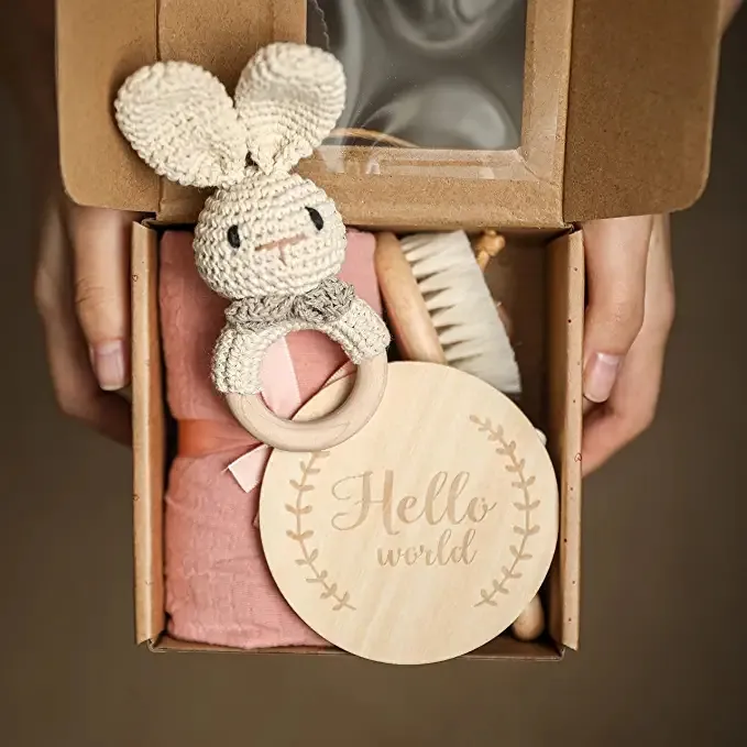 Set regalo neonato per ragazze Baby Shower regali scatola di benvenuto con elementi essenziali articoli e accessori per bambini
