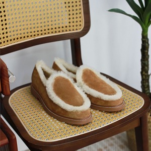 รองเท้าหนังแท้ฟูลเกรนของอังกฤษ ระบายอากาศได้ดี แบบผูกเชือก เหมาะสำหรับฤดูร้อนและฤดูใบไม้ผลิ ใช้ได้ทั้งในออฟฟิศและอาชีพต่างๆ บุด้วยผ้าฟลีซ หนังแท้ ปลายเท้าทรงเหลี่ยม - Product Image 3