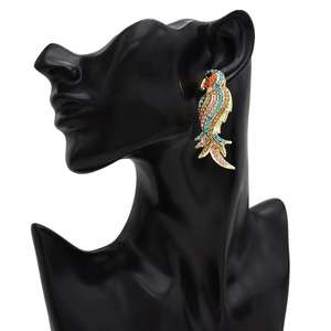 पूर्ण क्रिस्टल तोता बर्ड स्टड कान की बाली नई डिजाइन अच्छी गुणवत्ता महिलाओं के लिए बयान कान के गहने - Product Image 3