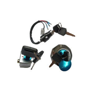 Kit de clés de verrouillage de siège pour <span class=keywords><strong>moto</strong></span> Honda 70 Honda <span class=keywords><strong>CD</strong></span> 70 Vente en gros Interrupteur d'allumage Bouchon de réservoir de carburant - Product Image 1