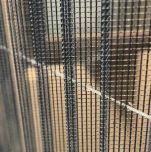Bán nóng muỗi xếp li lưới chống mài mòn màu đen vật nuôi sợi dây plisse lưới chống muỗi gấp lưới dây - Product Image 4