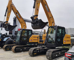 Une excavatrice en excellent état, d'une capacité de travail de 20 tonnes, équipée de moteurs principaux et de composants de moteur. - Product Image 5