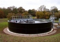 Réservoir de traitement des eaux usées dans les fosses septiques, grande ville