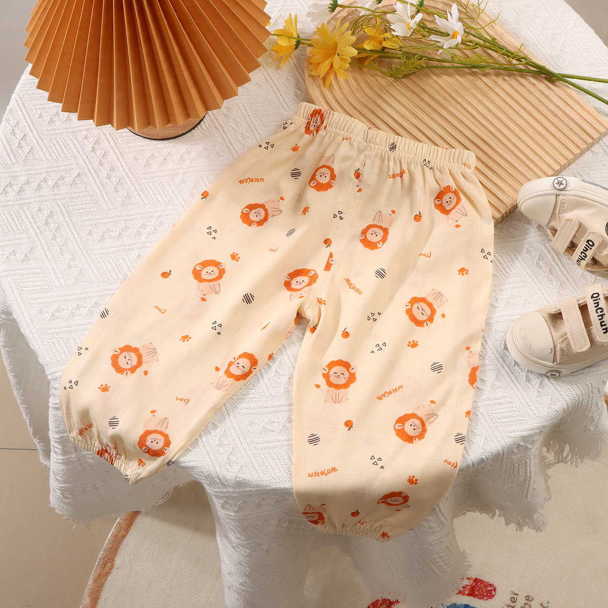 M005 Tête de Lion Base Beige