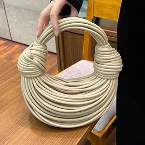 Sac à main élégant pour femme, tendance actuelle, en forme de nouilles tressées avec double nœud, sac à main pour soirée, pochette pour soirée - Product Image 3