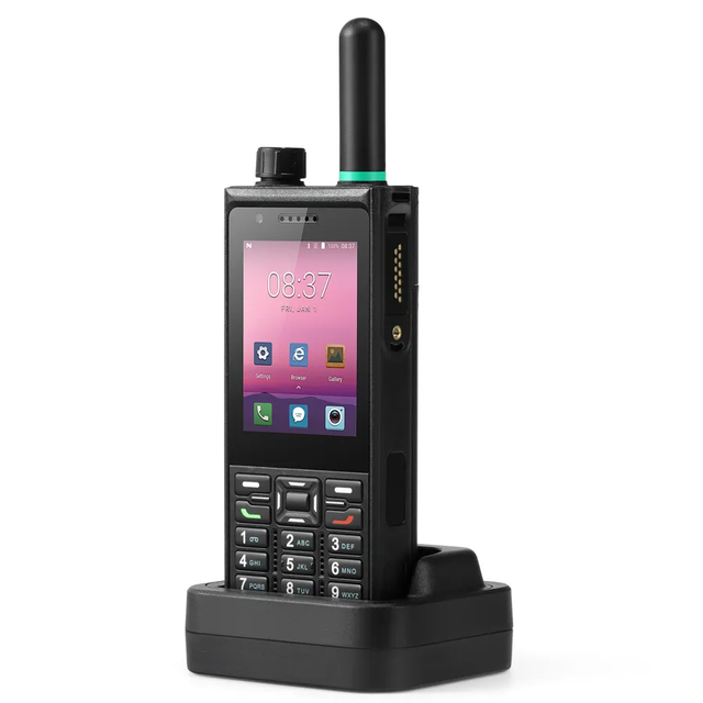 4g POC IP68 Level 3.5 Inch Touch Screen Android Radio ZELLO Walkiefleet Realptt 4500mah Battery