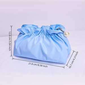 Tirette <span class=keywords><strong>de</strong></span> fermeture éclair portable avec pochettes <span class=keywords><strong>de</strong></span> rangement à fermeture éclair, sacs cosmétiques en forme <span class=keywords><strong>de</strong></span> nuage pour femmes, filles, dames, trousses <span class=keywords><strong>de</strong></span> <span class=keywords><strong>toilette</strong></span> plissées à volants, sacs <span class=keywords><strong>de</strong></span> maquillage - Product Image 5
