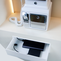 Décor unique de cabine téléphonique de mariage Livre d'or audio-vidéo en métal personnalisé en gros du fabricant Cabine téléphonique blanche