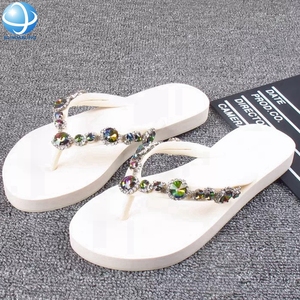 Chaîne de strass en cristal à prix de gros pour <span class=keywords><strong>sandales</strong></span> et tongs, boucle pour femmes, accessoires de décoration de bijoux DIY - Product Image 1