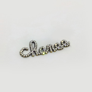 Breloques DIY en gros, design CC, logo <span class=keywords><strong>de</strong></span> marque, breloques pour coques <span class=keywords><strong>de</strong></span> téléphone, boutons et pendentifs polyvalents - Product Image 4