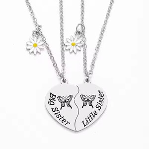 Collar a juego <span class=keywords><strong>de</strong></span> corazón <span class=keywords><strong>de</strong></span> acero inoxidable <span class=keywords><strong>de</strong></span> 2 uds para mejores amigos Daisy Charm Not Sisters by Blood collares joyería <span class=keywords><strong>de</strong></span> amistad - Product Image 4