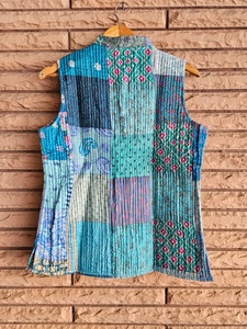 Veste décontractée pour femme en coton matelassé fait main de qualité supérieure, à manches courtes, motif floral, fermeture à ceinture, douce, séchage rapide, pour l'hiver - Product Image 5