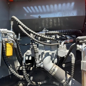 Excavatrice hydraulique Hitachi ZX240 d'occasion de haute qualité, modèle 2020, 24 tonnes, équipement essentiel (pompe, roulement, boîte de vitesses), efficace, faible nombre d'heures de travail - Product Image 4