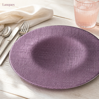 Assiette de présentation ronde en verre texturé lin violet, sous-assiette décorative pour la mise en scène de table de mariage et de banquet