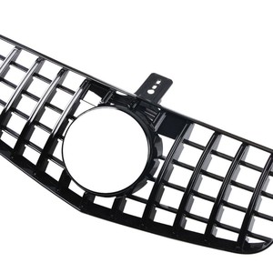 กระจังหน้ารถเบนซ์ Mercedes-Benz W212 สีดำ ทำจากพลาสติก ABS แบบสปอร์ต สำหรับรถยนต์ E-Class ปี 2009-2013 - Product Image 1