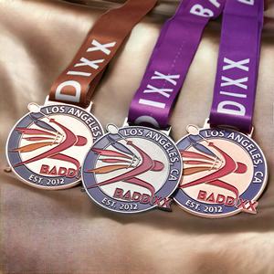 Medalla Deportiva Personalizada con Logotipo Metálico, Medalla de Maratón de Oro, Medalla Conmemorativa de Aleación de Zinc - Product Image 4