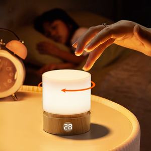 Lámpara de Noche LED Moderna con Control Remoto RGB de 13 Colores, Regulable, Recargable por USB, Portátil, para Dormitorio - Product Image 2