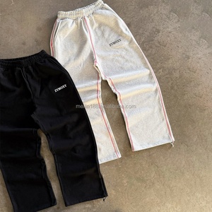 Ensemble survêtement streetwear de haute qualité avec pantalon baggy et sweat à capuche, surpiqûres contrastantes rouges personnalisées, pour fabricant de tenues de sport - Product Image 5