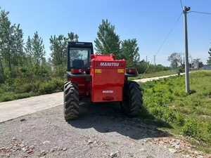 Chariot élévateur <span class=keywords><strong>télescopique</strong></span> d'occasion <span class=keywords><strong>Manitou</strong></span> 3,5 tonnes 4x4 tout-terrain avec bras de 12 m – Offre Spéciale - Product Image 3