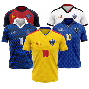 Uniformes de Fútbol Personalizados al por Mayor, Nueva Colección 2026, Camiseta de Fútbol Retro de Secado Rápido, Transpirable, Manga Corta, para Hombre - Product Image 1