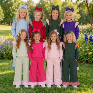Ensemble en coton pour filles, très tendance : haut à volants contrastants à rayures et pantalon évasé à volants – Tenue deux pièces en coton pour enfants - Product Image 1