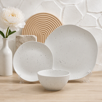 Service de table en céramique de grès porcelaine couleur ocre, style nordique moderne et écologique, pour Noël