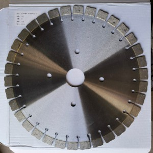 Công Nghiệp Cấp 14Inch 350Mm Kim Cương Granite Lưỡi Cưa Khe Cắm Chìa Khóa Cắt 50Mm Bên Trong Lỗ Ngắn Răng Phân Khúc OEM Tùy Chỉnh - Product Image 4