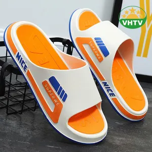 ODM sandal olahraga baru sandal rumah tebal antiselip pakaian luar ruangan mode rumah dalam ruangan sandal pria musiman