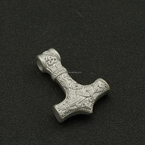 Colgante de acero inoxidable con martillo de <span class=keywords><strong>Thor</strong></span> Vikingo, colgante de joyería de fundición de cera 3D personalizado de fábrica - Product Image 1